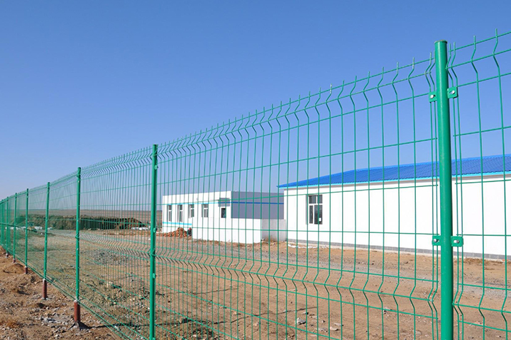 廠區(qū)護(hù)欄網(wǎng)應(yīng)用實(shí)景